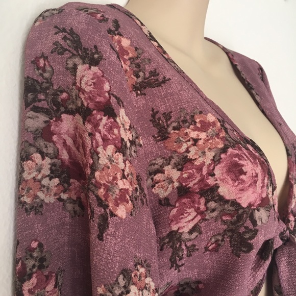 Color Swatch Pink Floral Boho Crop Top Medium - Picture 4 of 6